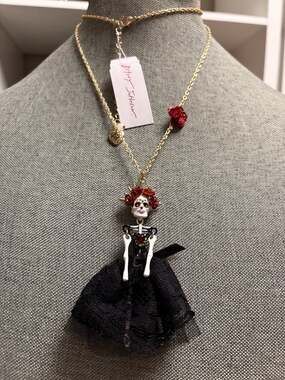 Betsey Johnson Sugar Skull Bride Skeleton Pendant Necklace with Black Lace Dress